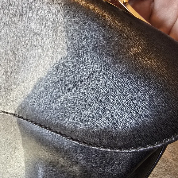 Valentino Garavani VINTAGE SATCHEL Black Leather Bag - Picture 6 of 16